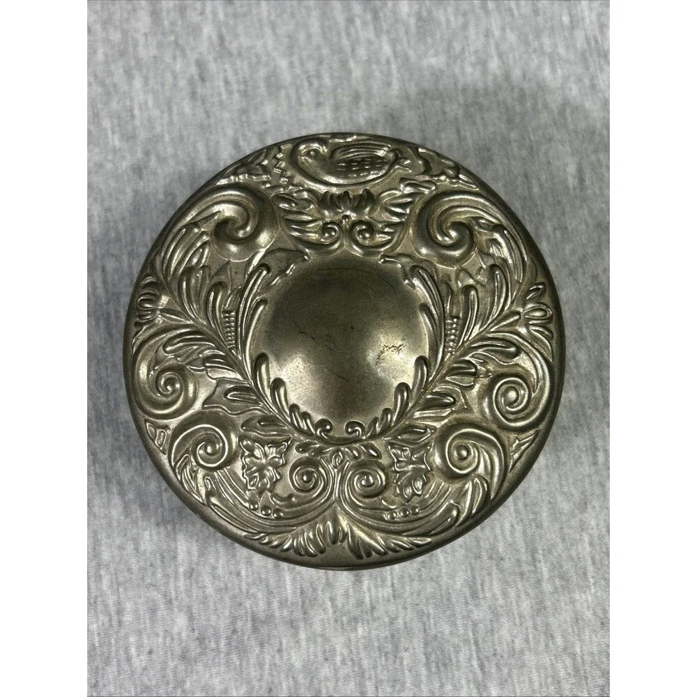 Vintage Ornate Victorian Silver Plate & Glass Vanity Powder Jar or Trinket Box - Picture 15 of 16